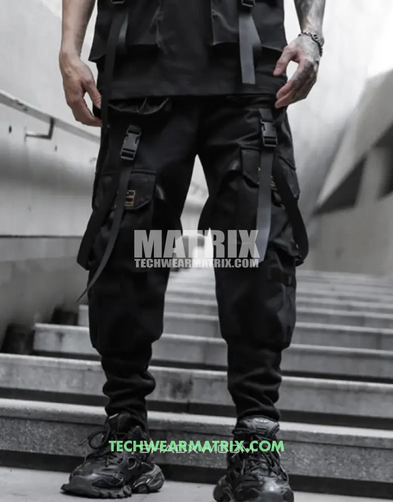 Tactical cargo pants with straps