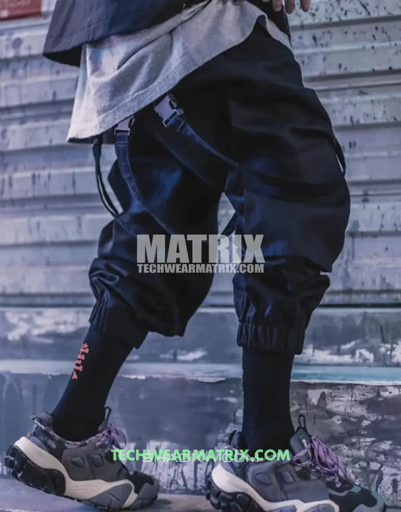 Techwear tapered pants