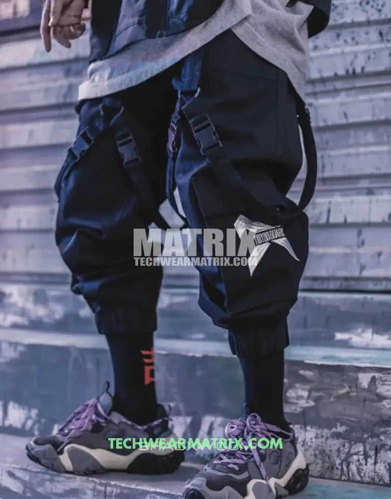 Techwear tapered pants